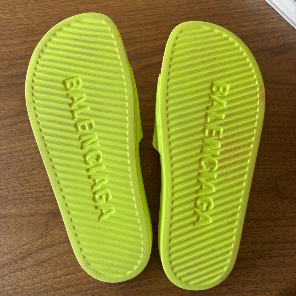 Balenciaga Pool Slides - Picture 4 of 5